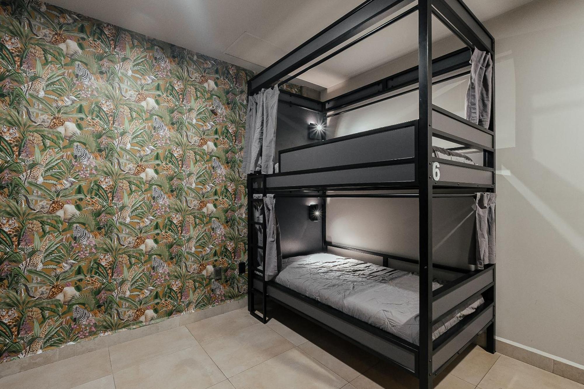 Hostel Mixed